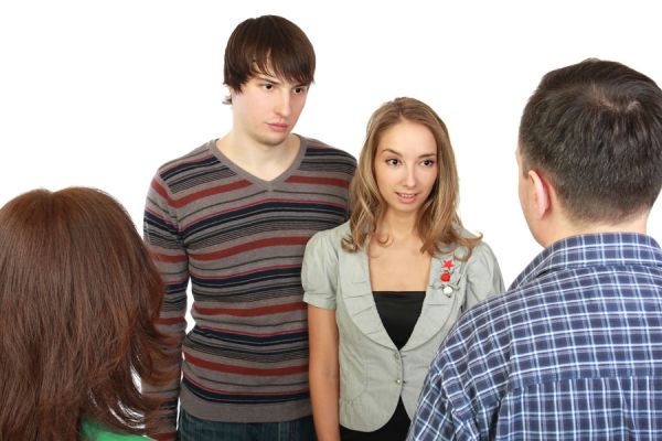 Claves para poder dialogar con adolescentes. Aprende cómo comunicarte con hijos adolescentes. Tips para conversar con adolescentes