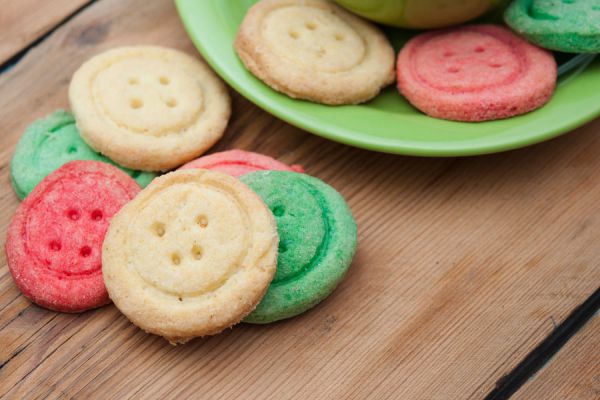 Ideas simples para decorar galletas. Cómo darle color a las galletas de azúcar. Tips para decorar y colorear galletas