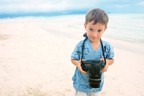Cómo cuidar la cámara de fotos en vacaciones. Consejos para cuidar una cámara digital en un viaje. Claves para el cuidado de una cámara de fotos