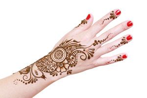 Ilustración de Cómo quitar un Tatuaje de Henna