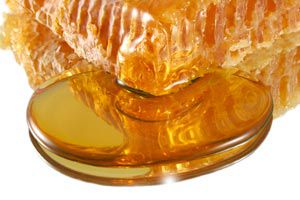 Ilustración de Tratamientos de belleza con miel para cuidar la piel