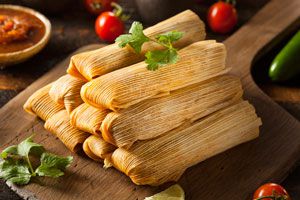 Ilustración de Cómo preparar tamales costarricenses