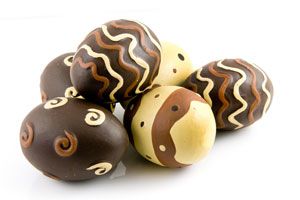 Ilustración de Cómo hacer Huevos de Chocolate de colores
