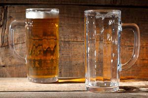 Cómo servir la cerveza Cómo servir la cerveza