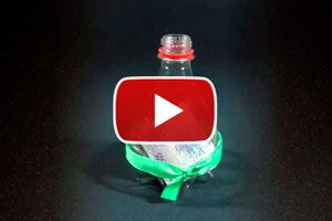 Ilustración de Cómo hacer una Alcancía con una Botella de Plástico