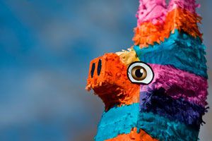Ilustración de Cómo hacer una Piñata de Papel