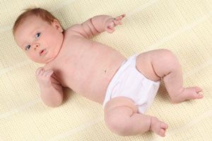 Ilustración de Aprendiendo a identificar la salud de tu bebé al cambiar el pañal