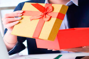 Ilustración de ¿Por qué elegir regalos corporativos y cuál es la mejor opción?